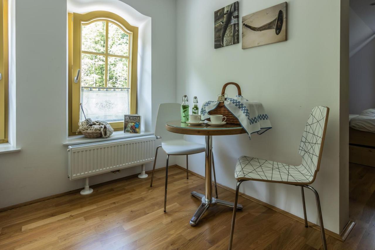 Boutique Rooms Pri Rogovilcu Solcava Ngoại thất bức ảnh